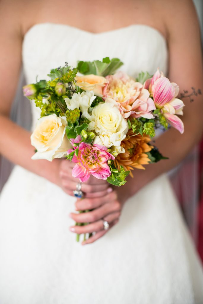 Shades of peach for this late summer bridal bouquet
