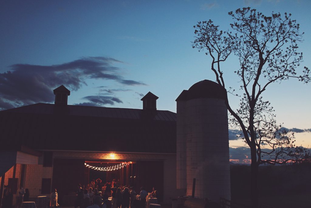 Virginia barn wedding