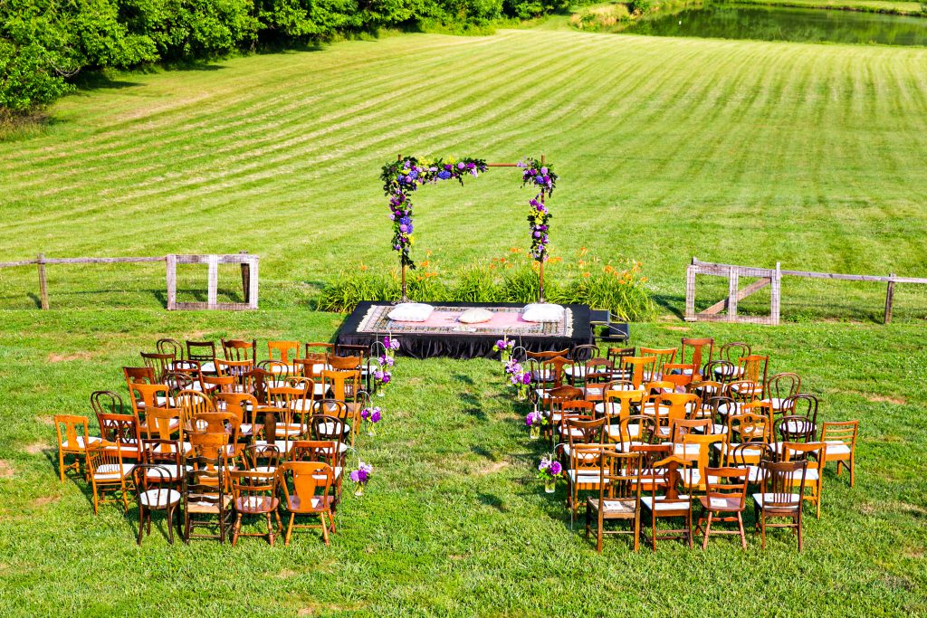 a decade of weddings - 2016 - vintage barn wedding in Leesburg Virginia