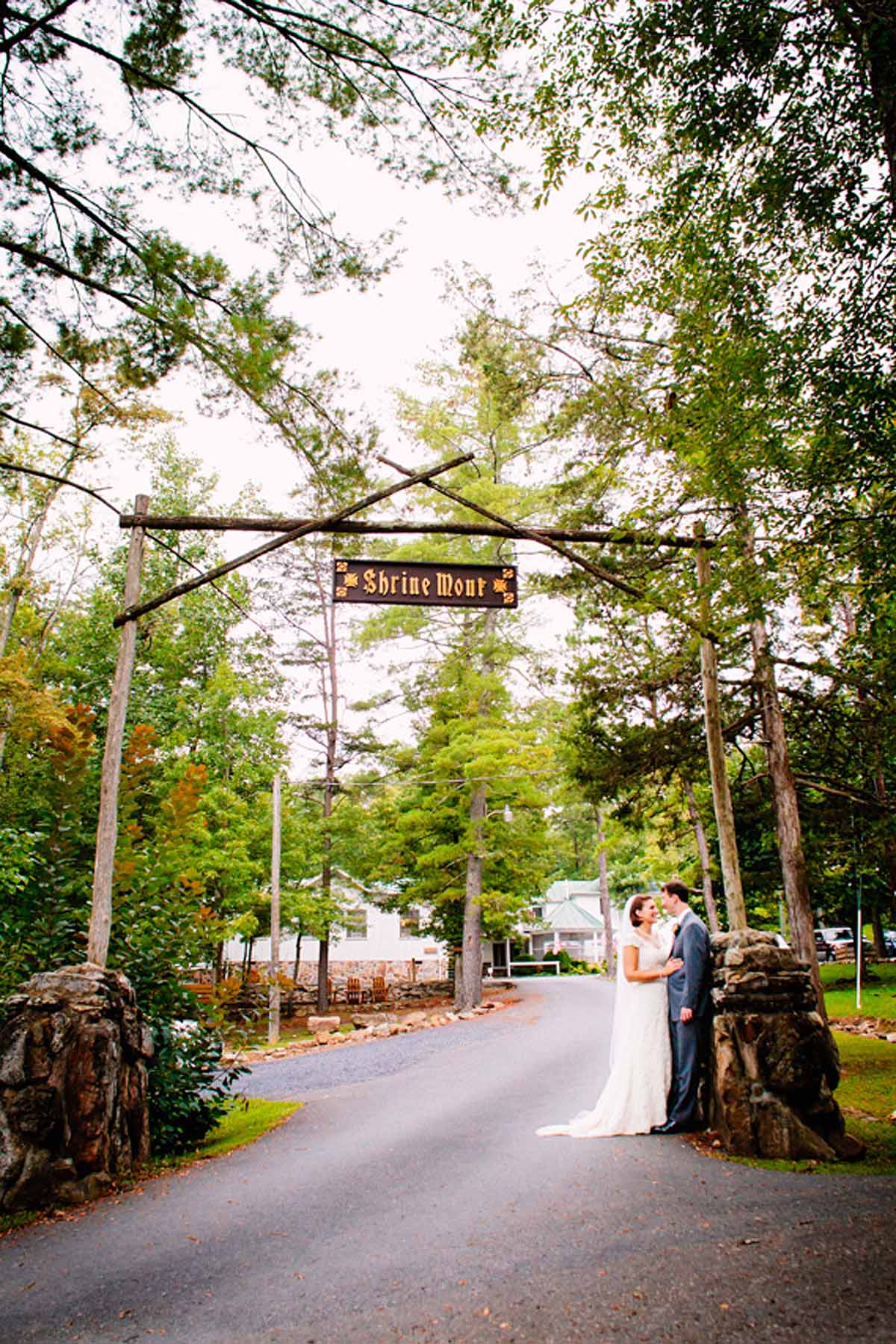 Virginia Destination Wedding Shrine Mont by top wedding planner Bellwether Events 27