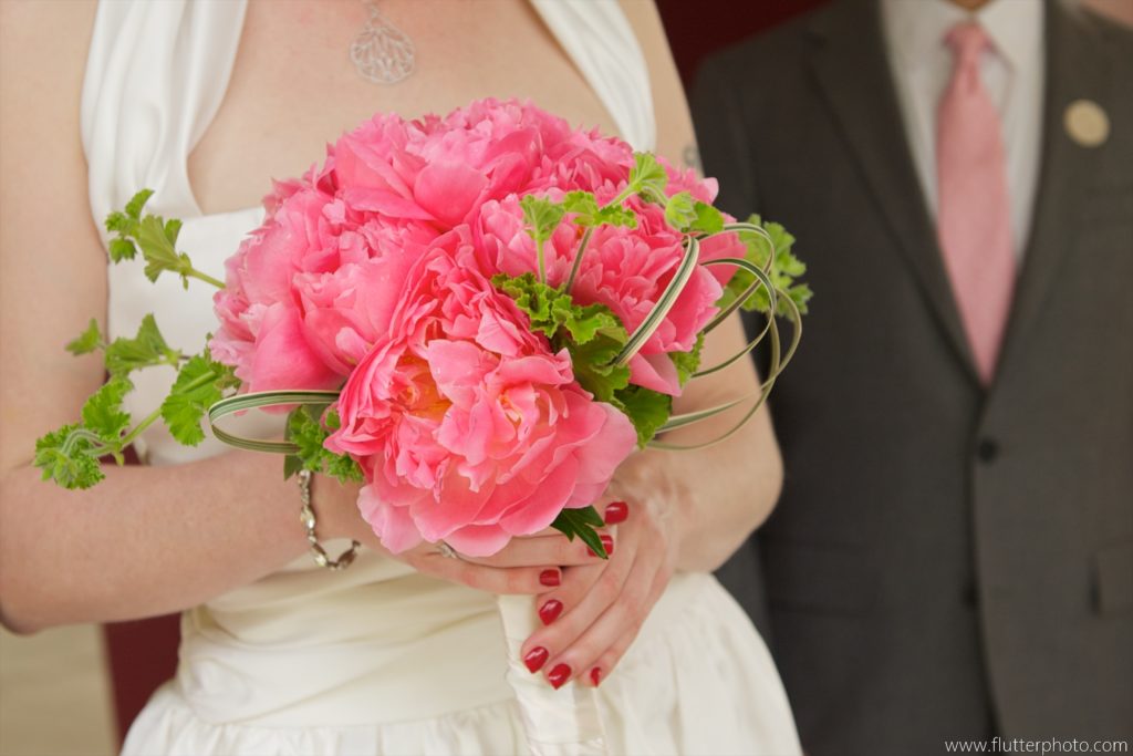 Glen Echo Park wedding pictures - Spanish Ballroom 04 - pink peony bouquet