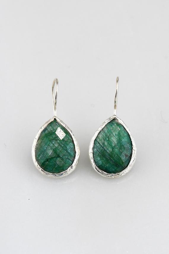 emerald royal wedding idea - raw emerald earrings - bridesmaid gift idea