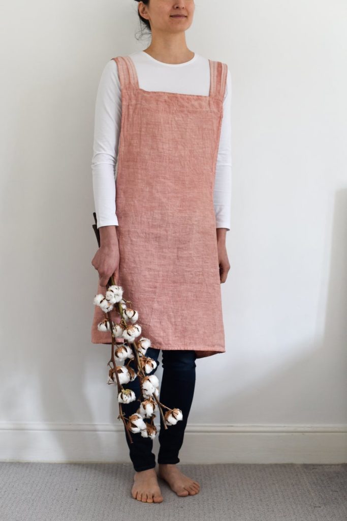 gift idea for women $50 - $100: gorgeous natural linen apron