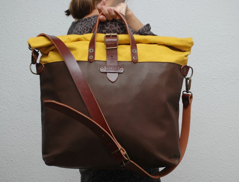 gift idea for women over $100:  weekender bag