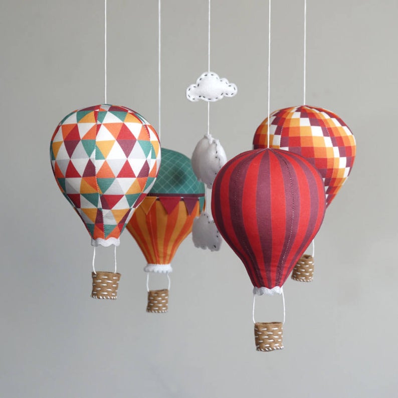 kids gift idea: DIY hot air balloon mobile kit