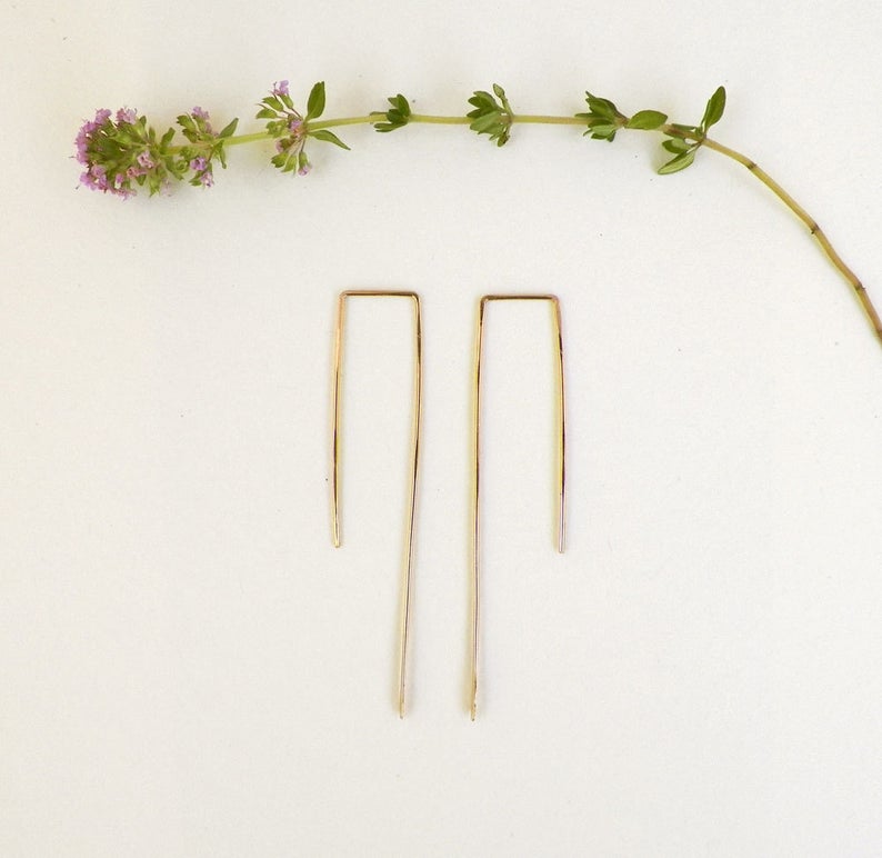 teens gift idea: minimalist gold earrings