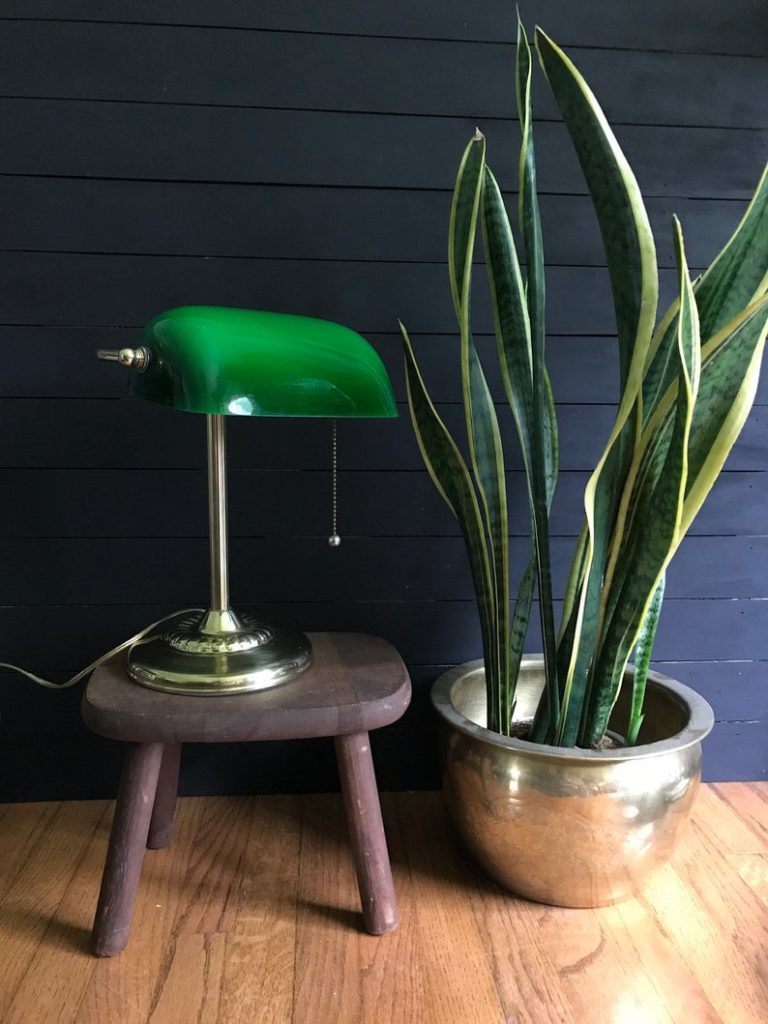 gift ideas for the desk and for coworkers - vintage green desk lamp