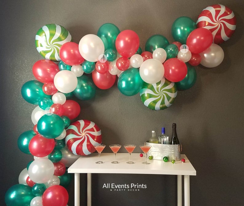 holiday party idea: peppermint balloon garland