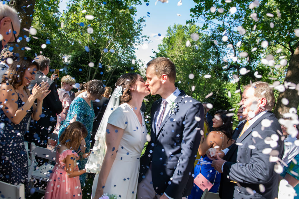 wedding ceremony confetti recessional 01