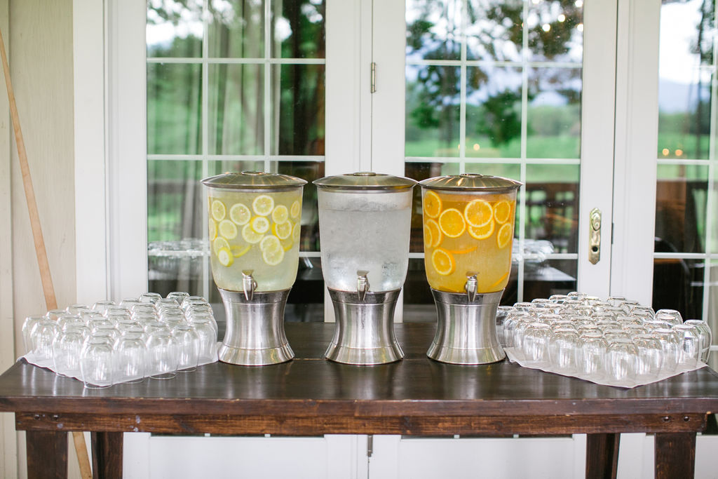 seasonal pre-ceremony drinks - lemonade, tea, water