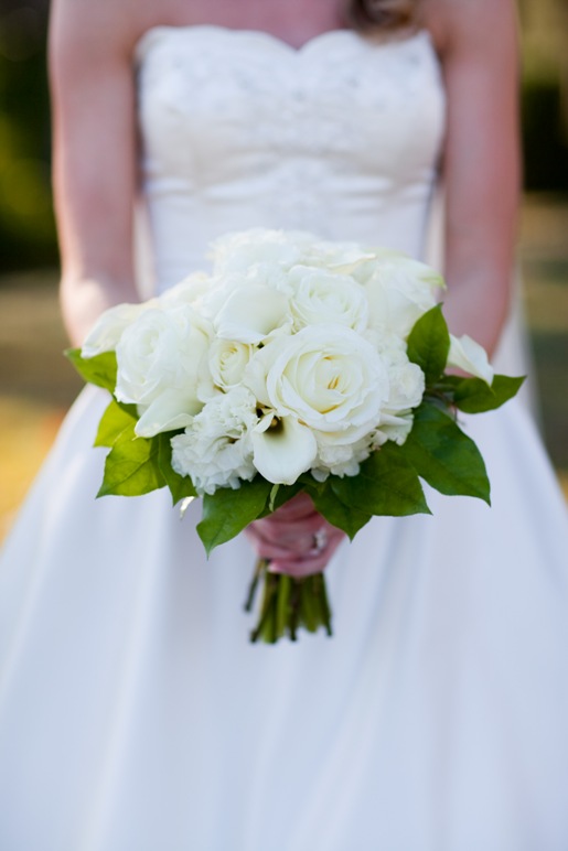 an all white bridal bouquet