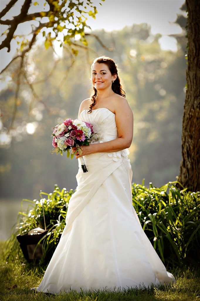 bridal portrait with pink and white bouquet in Maryland