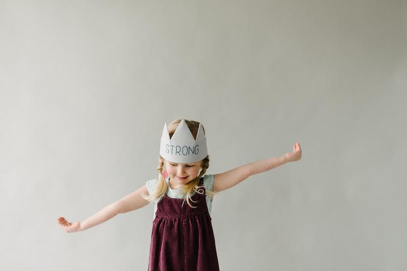 gift for kids - DIY fabric crown pattern - girl empowerment 