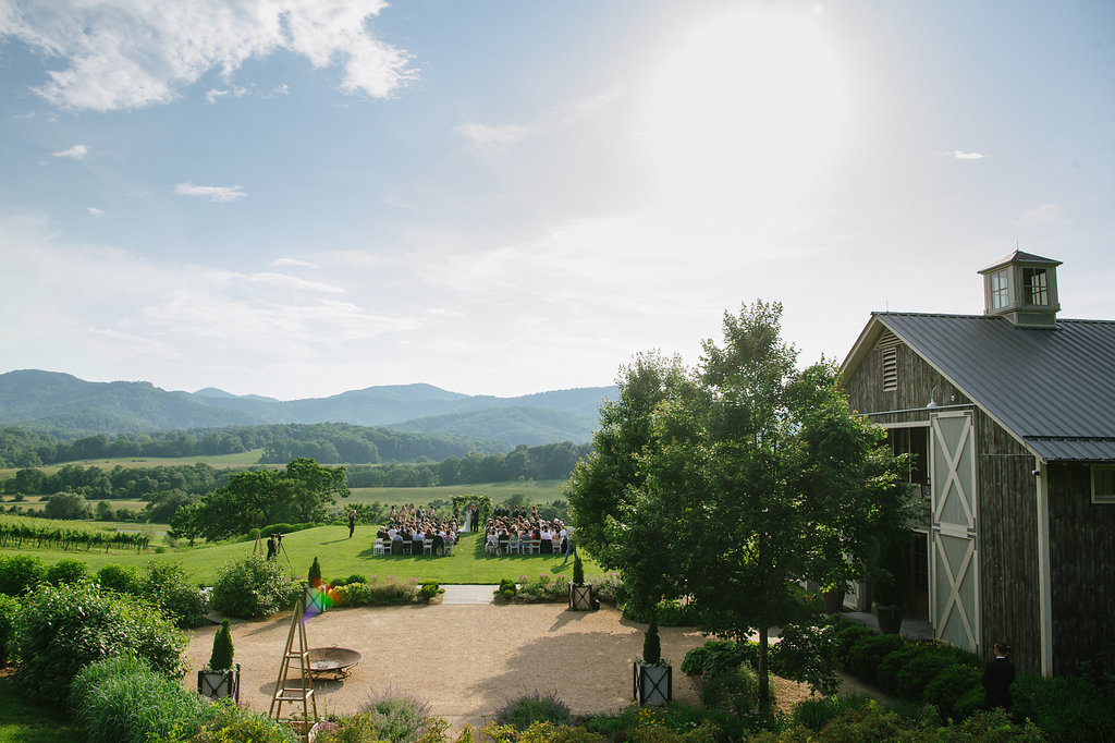 the ultimate guide to outdoor wedding venues in Northern Virginia -  Pippin Hill wedding ceremony