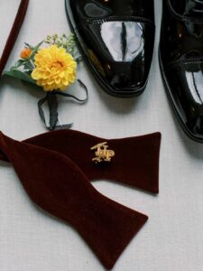 groom's accessories at the Line - autumn rooftop wedding
