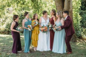Fall Cedar Knoll Restaurant wedding - wedding party fashion